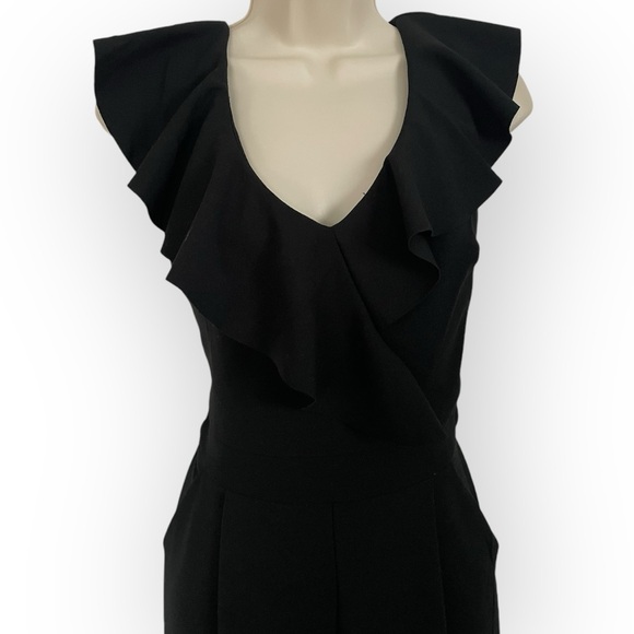 Tahari Arthur S Levine women’s v-neck ruffle sleeveless wide leg jumpsuit size 6 - Picture 2 of 8